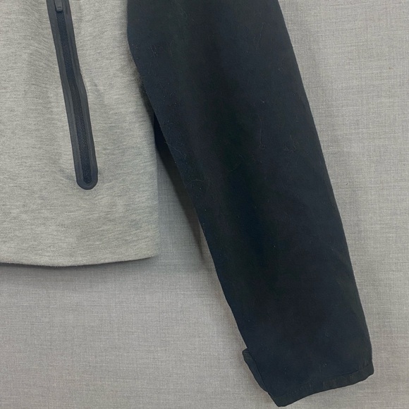 Women’s Nike Tech Fleece
Funnel Hoodie Pullover Sweatshirt Gray & Black Size M - Picture 4 of 10